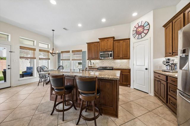 2803 Field Hollow Drive, Pearland, TX 77584