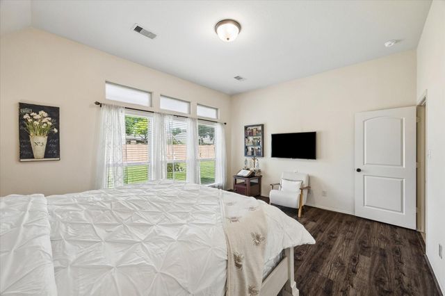2803 Field Hollow Drive, Pearland, TX 77584