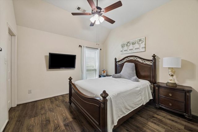 2803 Field Hollow Drive, Pearland, TX 77584