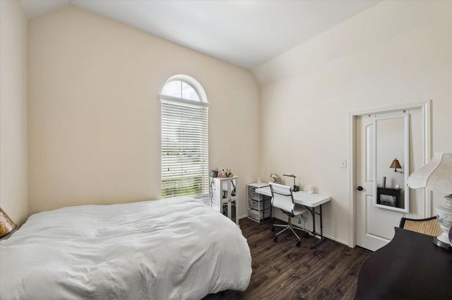 2803 Field Hollow Drive, Pearland, TX 77584