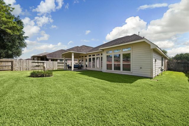 2803 Field Hollow Drive, Pearland, TX 77584