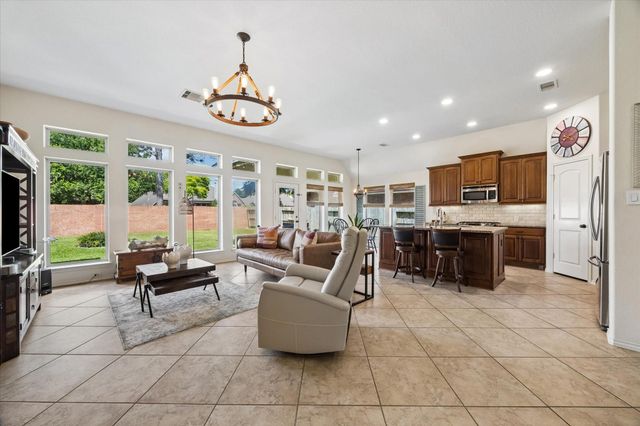 2803 Field Hollow Drive, Pearland, TX 77584