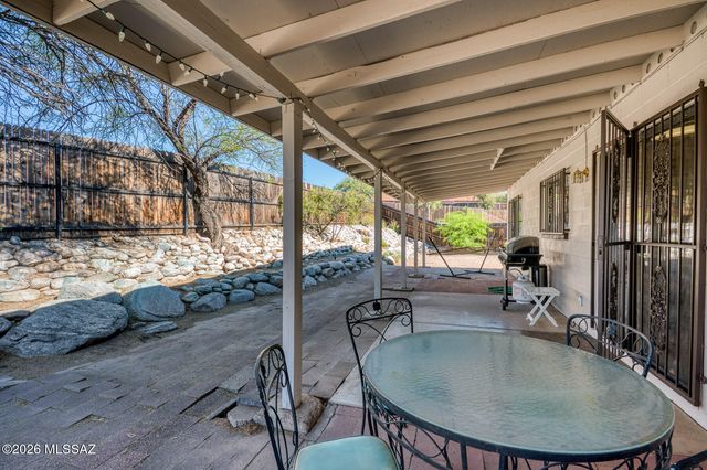2152 W Jackalope Place, Tucson, AZ 85713