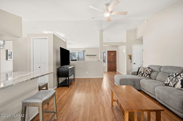 2152 W Jackalope Place, Tucson, AZ 85713