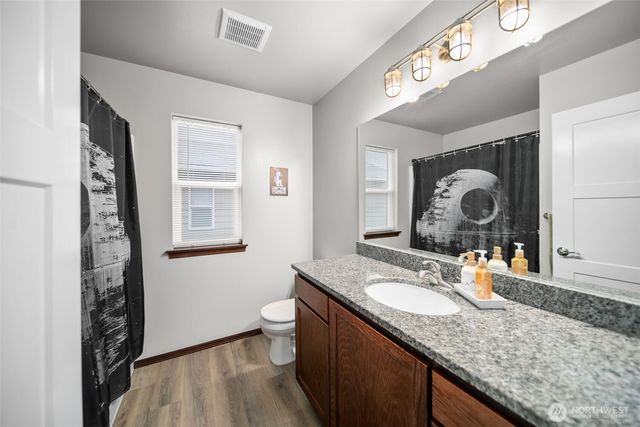 420 Kansas Loop, East Wenatchee, WA 98802