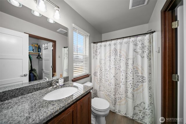 420 Kansas Loop, East Wenatchee, WA 98802