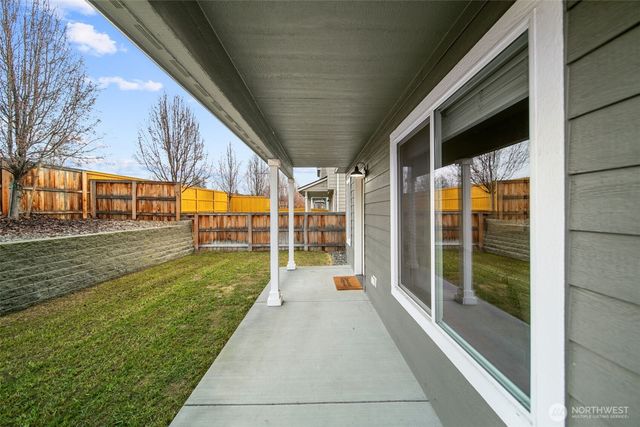 420 Kansas Loop, East Wenatchee, WA 98802