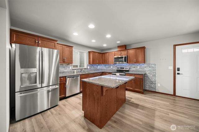 420 Kansas Loop, East Wenatchee, WA 98802