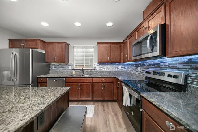 420 Kansas Loop, East Wenatchee, WA 98802