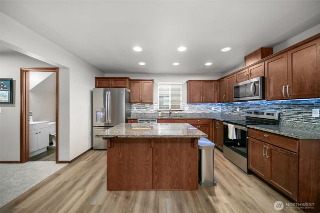 420 Kansas Loop, East Wenatchee, WA 98802