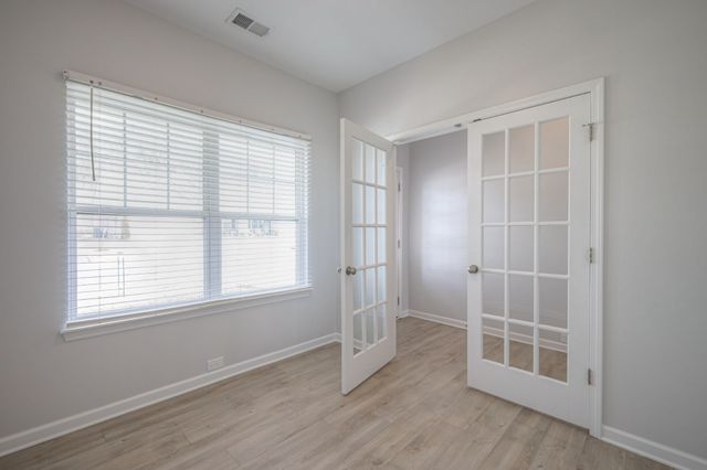 930 Millstream Dr, Nashville, TN 37218