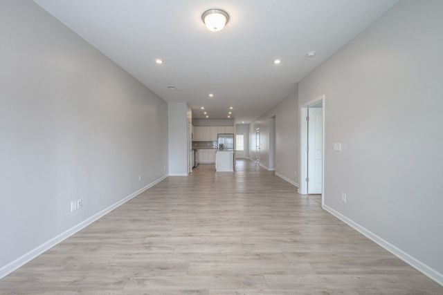 930 Millstream Dr, Nashville, TN 37218