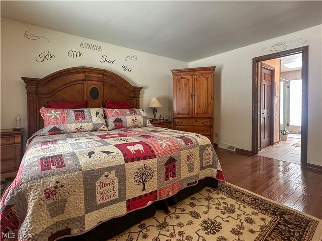 5516 Benton Lane, Brookfield, OH 44403