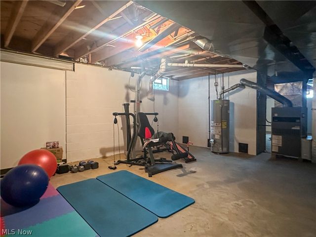 5516 Benton Lane, Brookfield, OH 44403