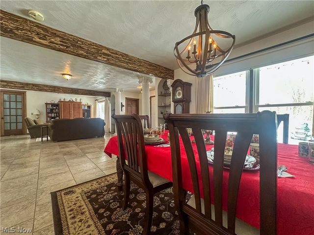 5516 Benton Lane, Brookfield, OH 44403