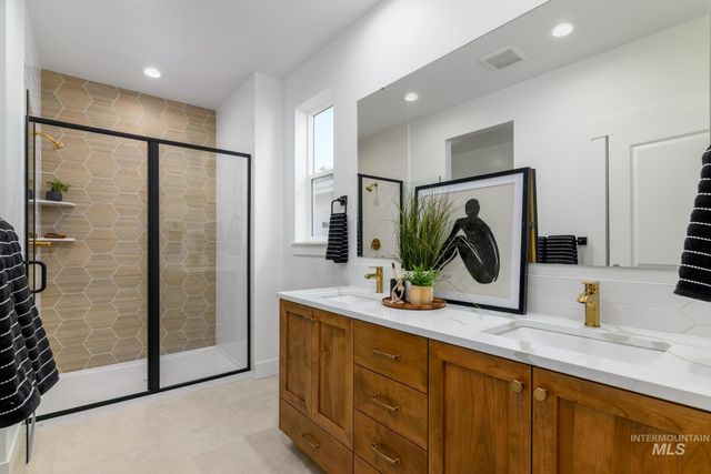 14658 Cooper Sunrise Dr, Caldwell, ID 83607