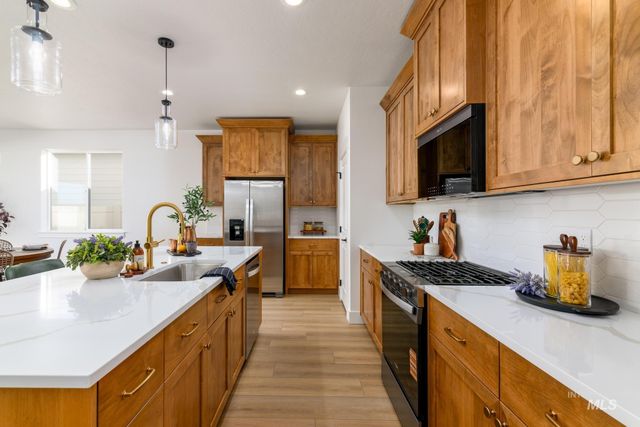 14658 Cooper Sunrise Dr, Caldwell, ID 83607