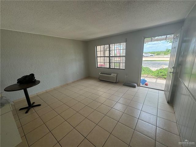 2612 S International Boulevard 4, Weslaco, TX 78596