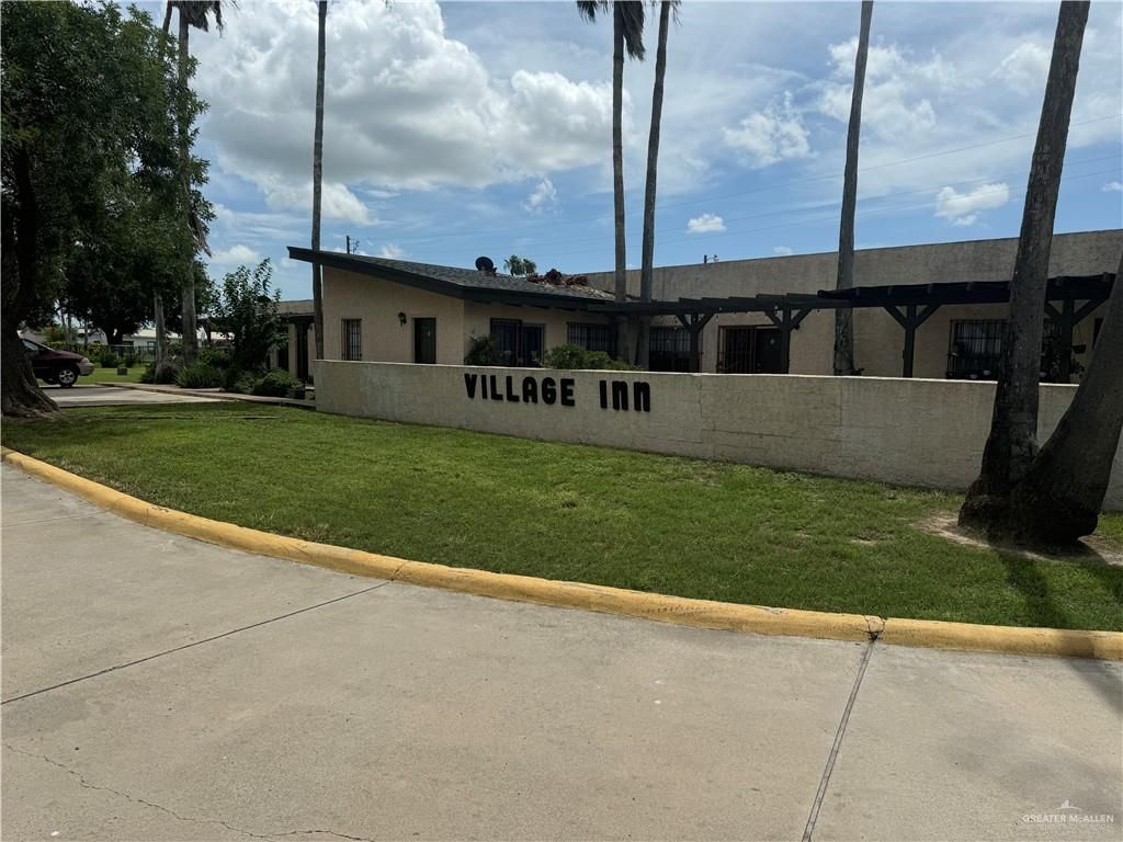 2612 S International Boulevard 4, Weslaco, TX 78596