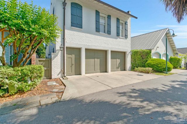 513 E Romana St, Pensacola, FL 32502
