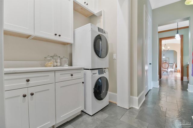 513 E Romana St, Pensacola, FL 32502