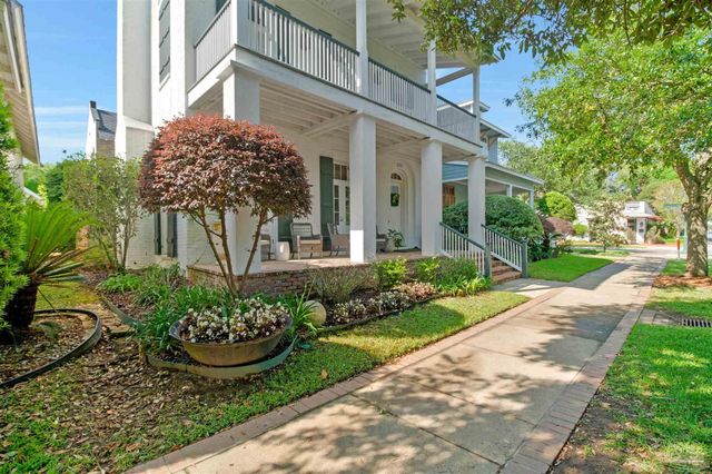 513 E Romana St, Pensacola, FL 32502