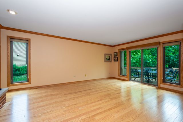 25047 W Palmer Court, Antioch, IL 60002