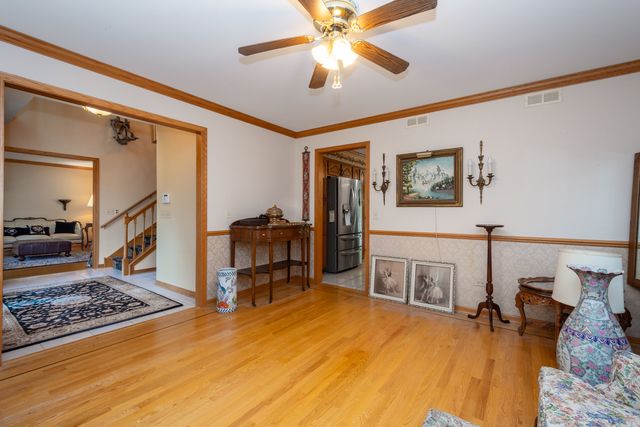 25047 W Palmer Court, Antioch, IL 60002