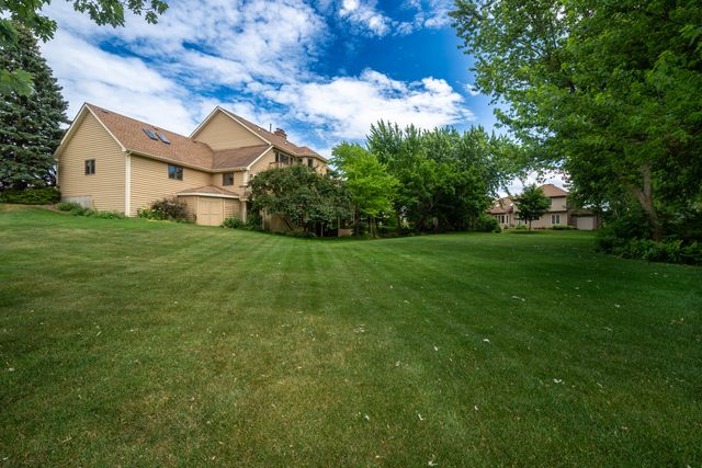 25047 W Palmer Court, Antioch, IL 60002