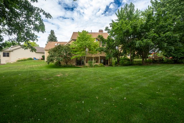 25047 W Palmer Court, Antioch, IL 60002