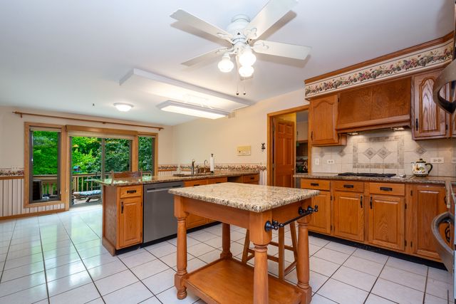 25047 W Palmer Court, Antioch, IL 60002