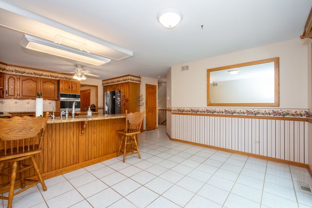 25047 W Palmer Court, Antioch, IL 60002