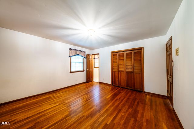 5108 Hicone Road, Mcleansville, NC 27301