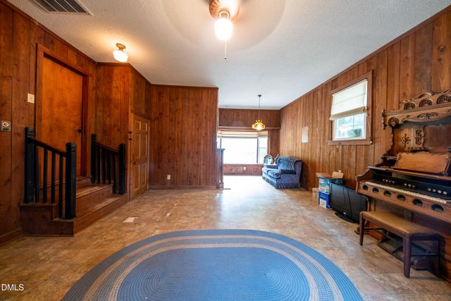 5108 Hicone Road, Mcleansville, NC 27301