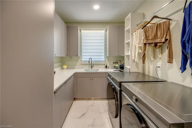 4231 NW 12th LN, Cape Coral, FL 33993