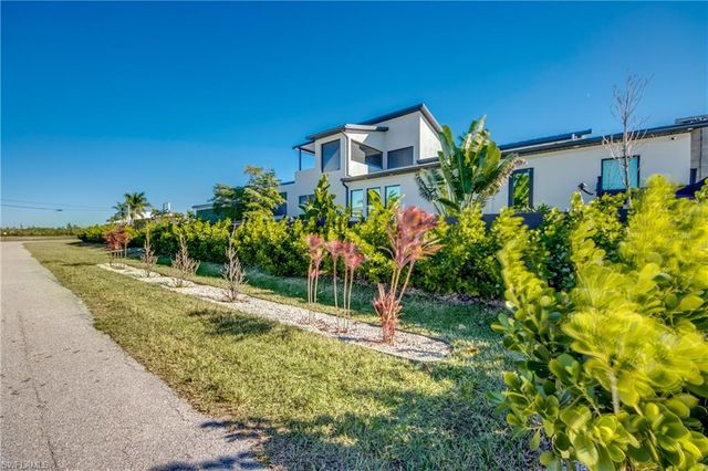 4231 NW 12th LN, Cape Coral, FL 33993