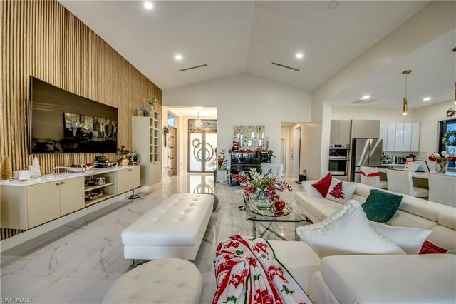 4231 NW 12th LN, Cape Coral, FL 33993