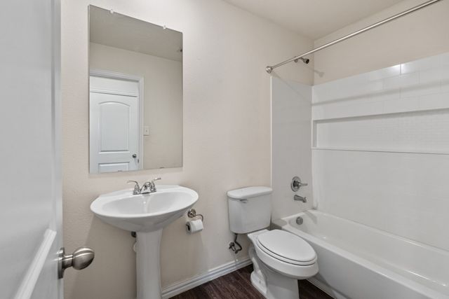 2417 Abigail Lane, Mabank, TX 75147