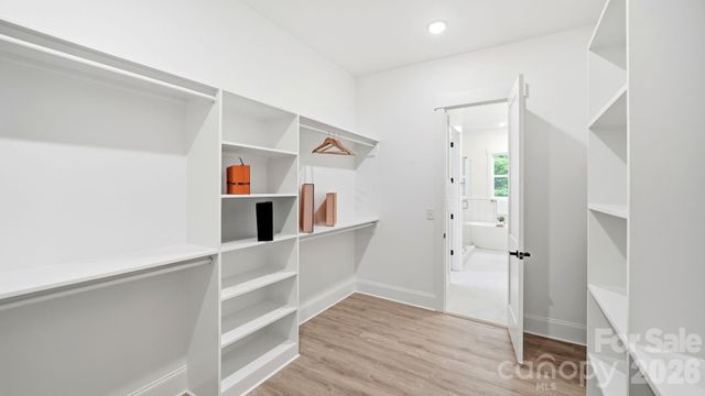 825 Breezewood Drive, Charlotte, NC 28262