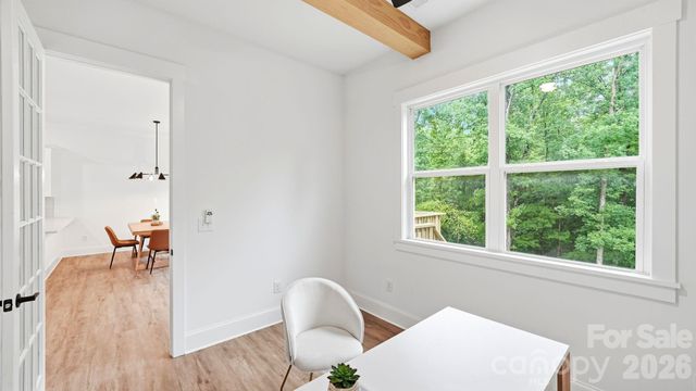 825 Breezewood Drive, Charlotte, NC 28262