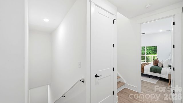 825 Breezewood Drive, Charlotte, NC 28262