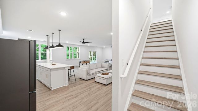 825 Breezewood Drive, Charlotte, NC 28262