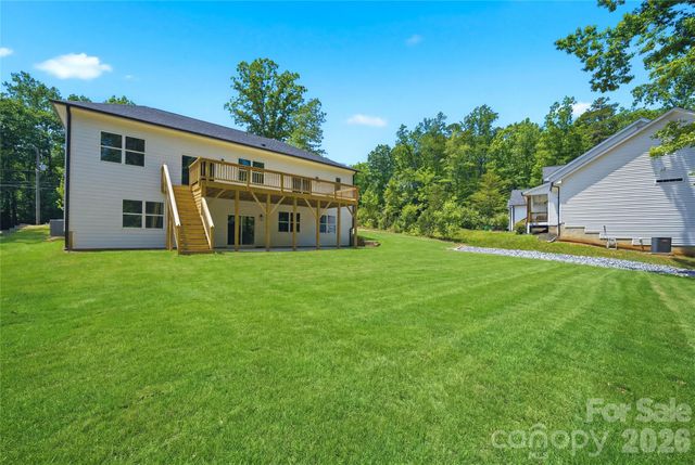 825 Breezewood Drive, Charlotte, NC 28262