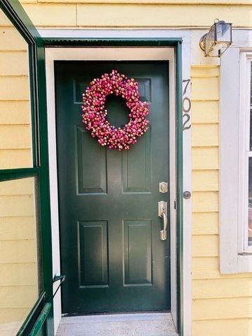 702 Gazebo Circle 702, Reading, MA 01867