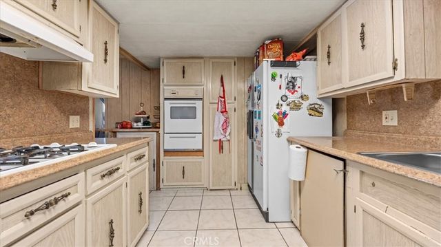 13919 Riviera, Victorville, CA 92395