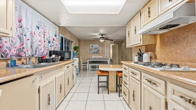 13919 Riviera, Victorville, CA 92395