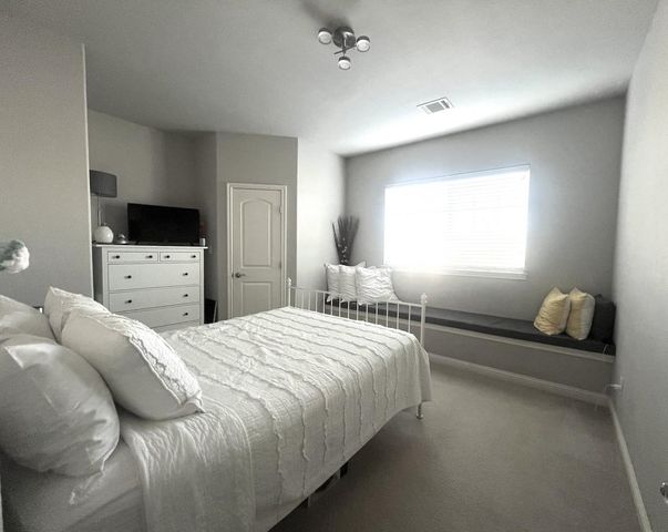 102 Waverly Spire CT, Austin, TX 78738