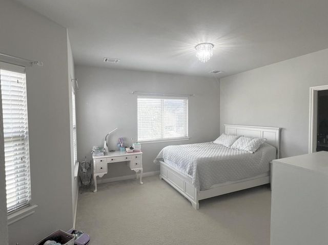 102 Waverly Spire CT, Austin, TX 78738