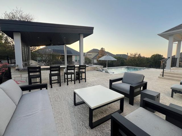 102 Waverly Spire CT, Austin, TX 78738