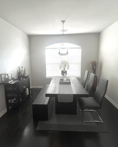 102 Waverly Spire CT, Austin, TX 78738